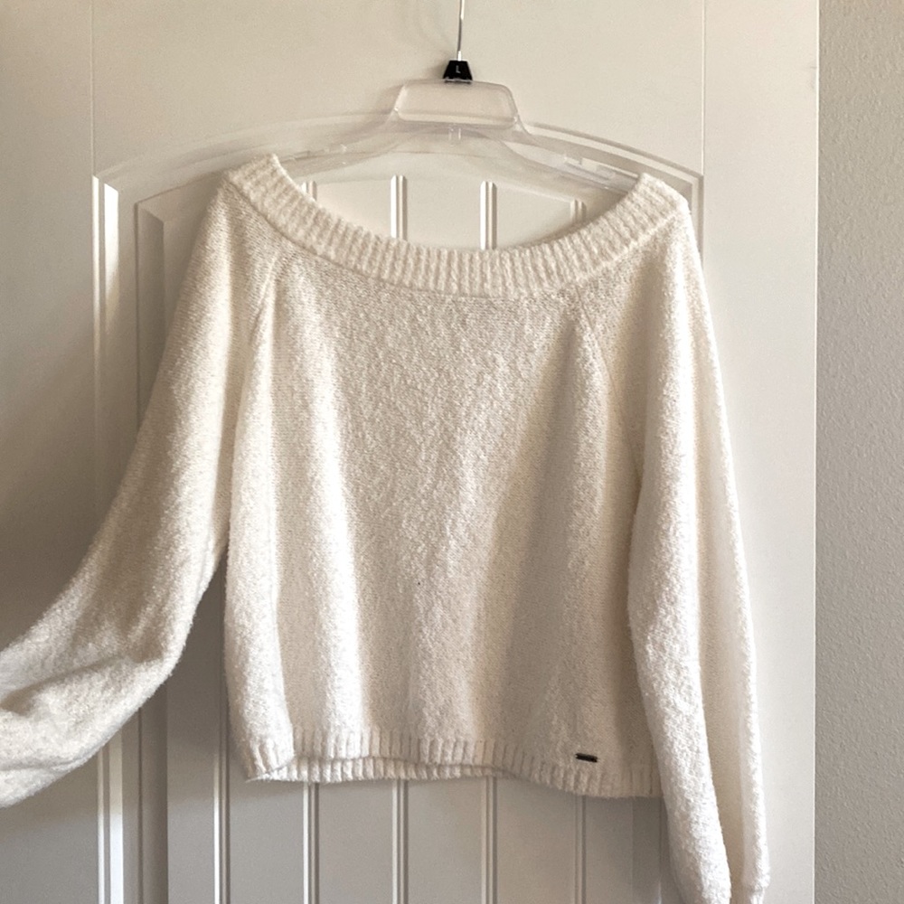 Hollister White cropped sweater